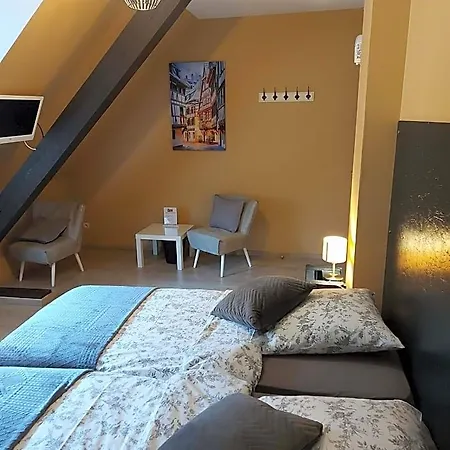 Mirabelle Nocleg ze śniadaniem 3*