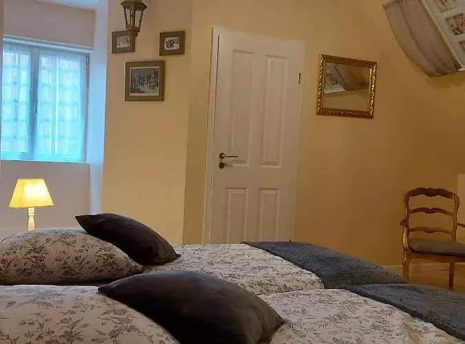 ベッド・アンド・ブレックファスト Mirabelle 3*